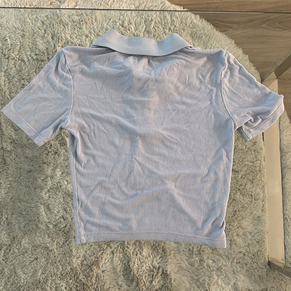 Light Blue CropTop with Button - Picture 3 of 3